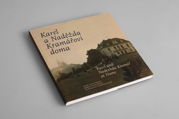 Karel a Naděžda Kramářovi doma